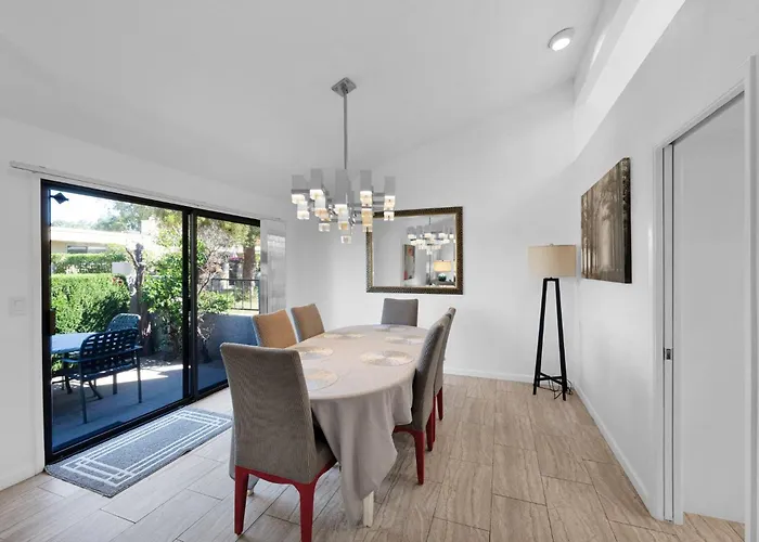 Guest Casita, New Pickleball, Tile Floor Holiday home *