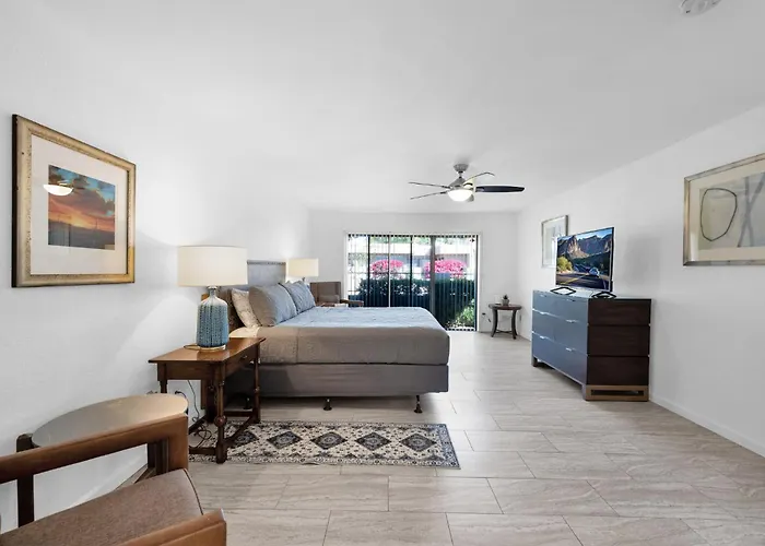 Guest Casita, New Pickleball, Tile Floor